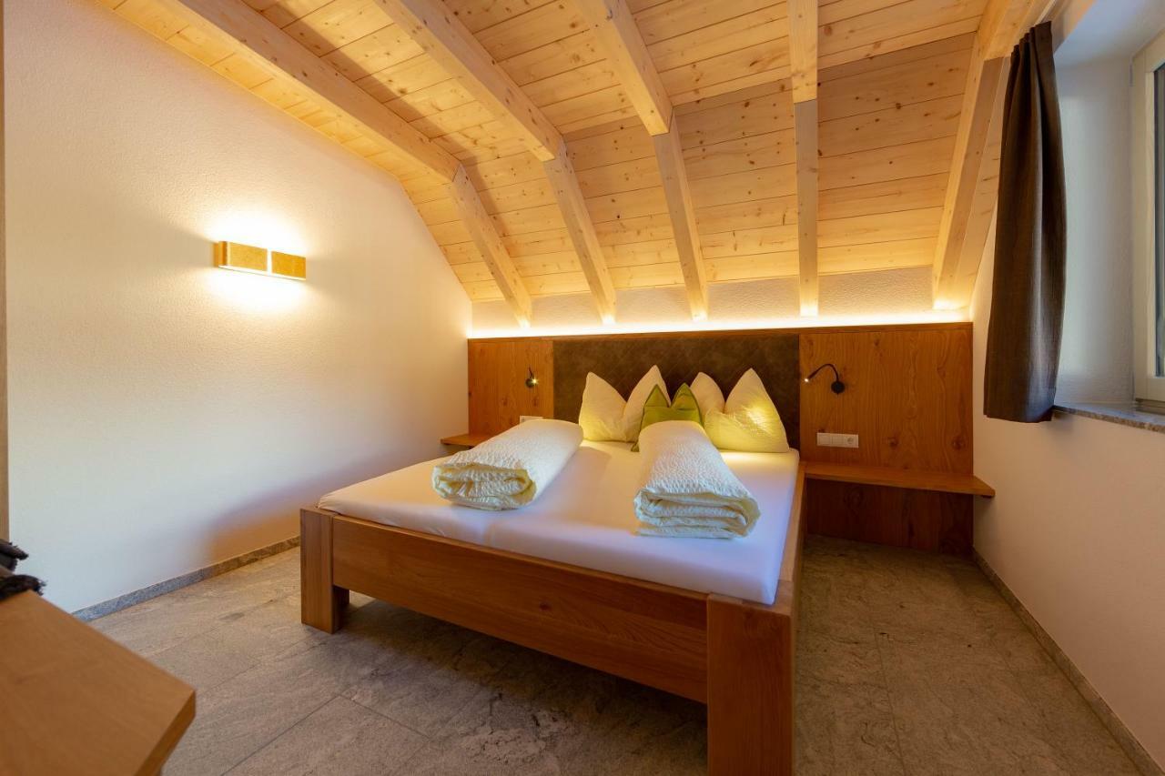 Alpen Apart Heiss - DELUXE XL Apartments Prutz Buitenkant foto