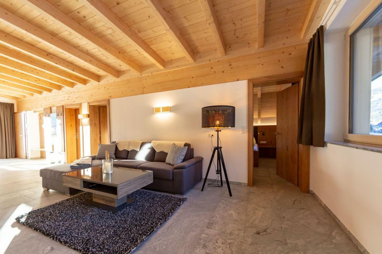 Alpen Apart Heiss - DELUXE XL Apartments Prutz Buitenkant foto