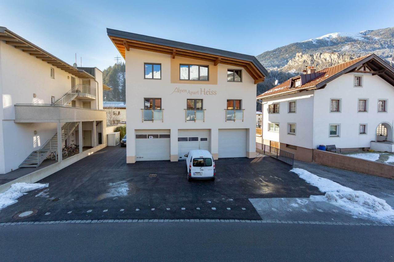 Alpen Apart Heiss - DELUXE XL Apartments Prutz Buitenkant foto