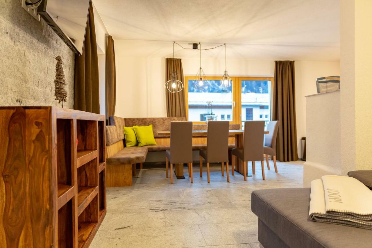Alpen Apart Heiss - DELUXE XL Apartments Prutz Buitenkant foto