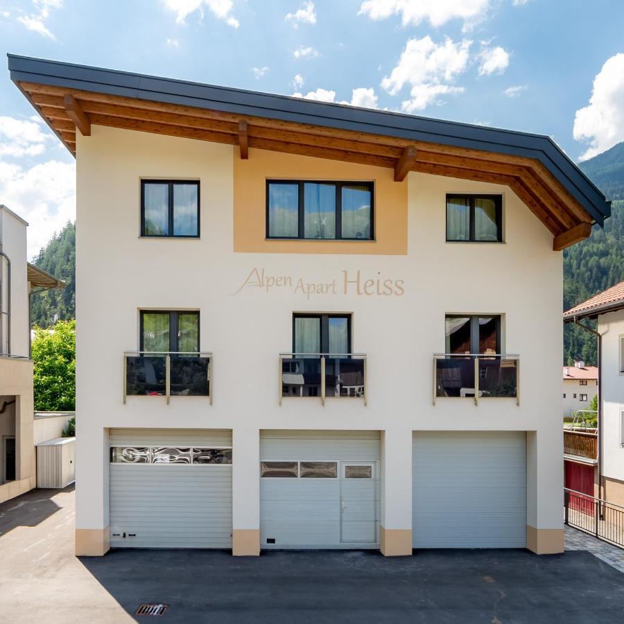 Alpen Apart Heiss - DELUXE XL Apartments Prutz Buitenkant foto